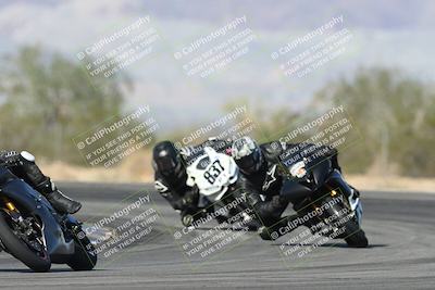 media/Nov-16-2025-Race Pace (Sun) [[8c5fa54630]]/Verified Riders/2-Turn 7 (945am)/